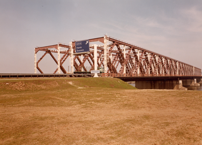 20232176 Keizersveerbrug, 1984-04-23